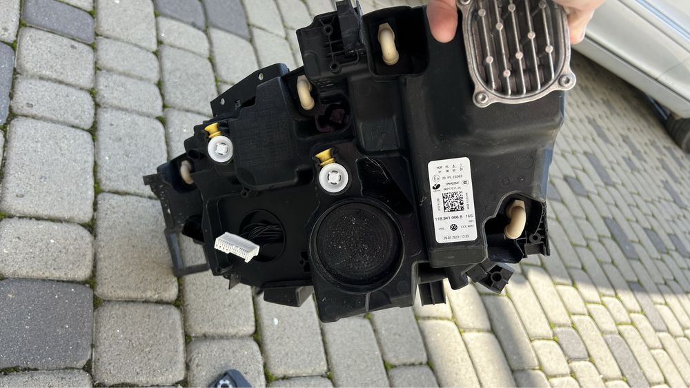 Vw id4 фара права передня