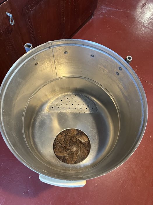 Продам рарітетну пральну машину на центрафузі Riga 17 В робочому стані