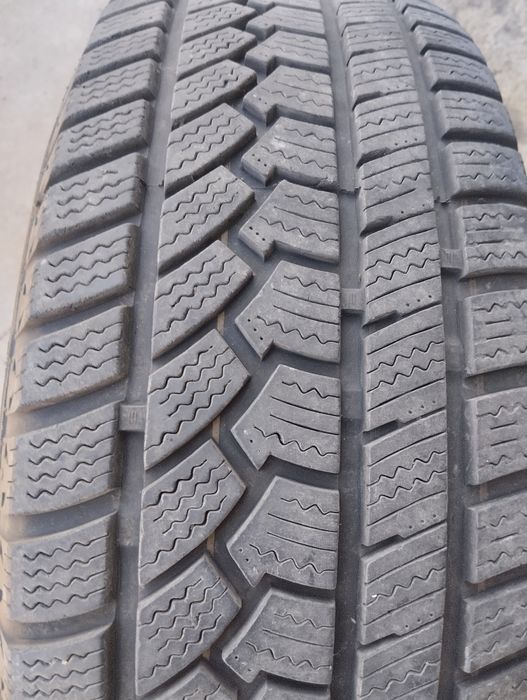 Продам оригінальні диски+зимові шини 225/65/R17