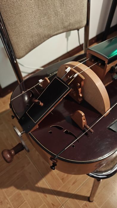 Zanfona / Hurdy-Gurdy