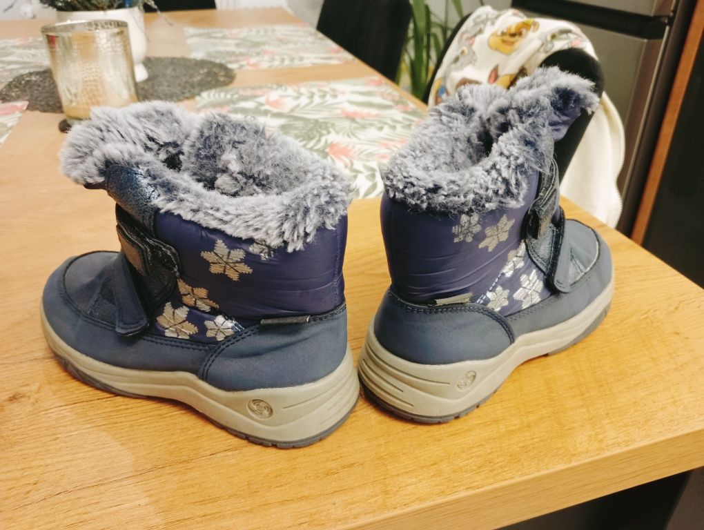 Buty zimowe, ciepłe 28