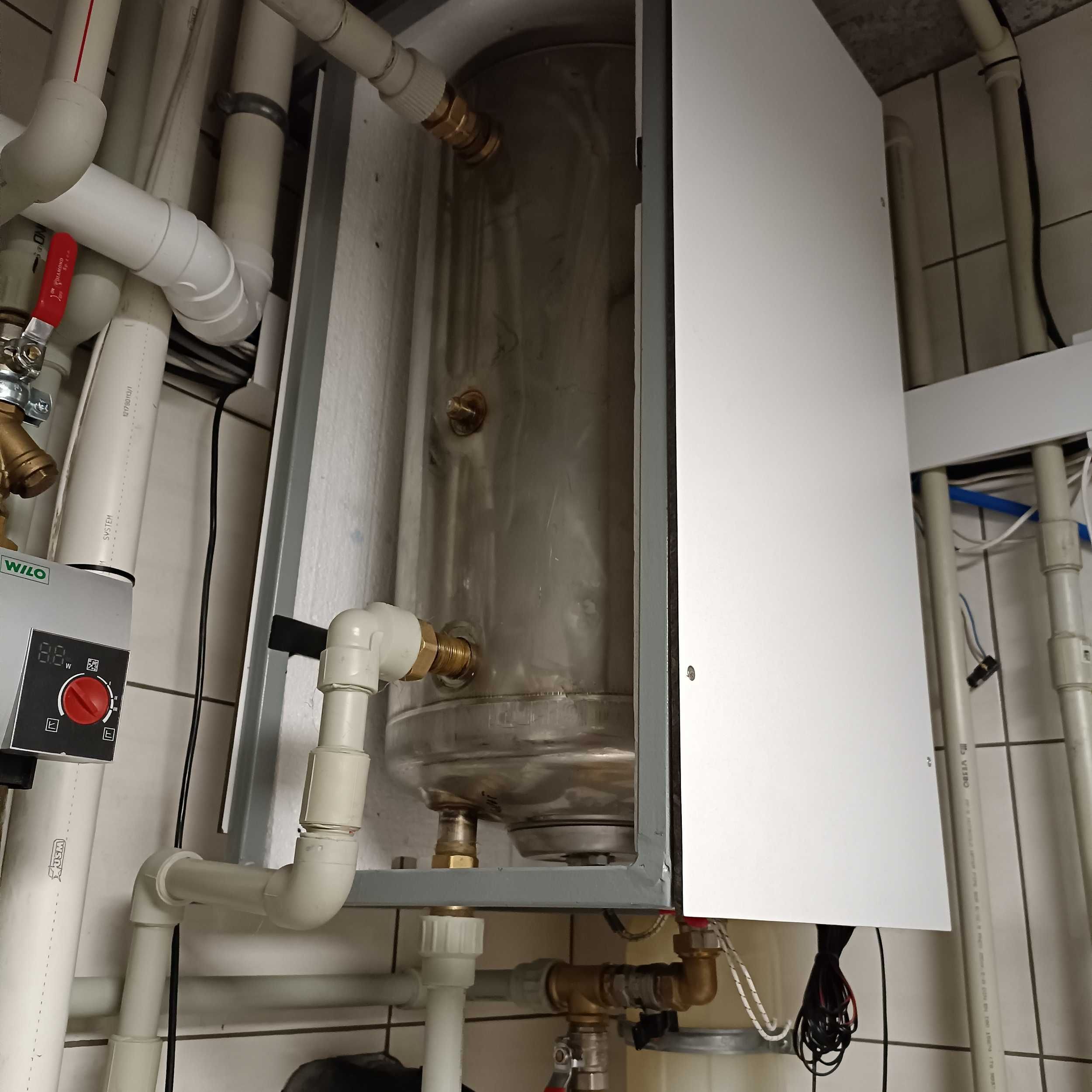bojler , bufor 60L, wymiennik stal nierdzewna + wężownica