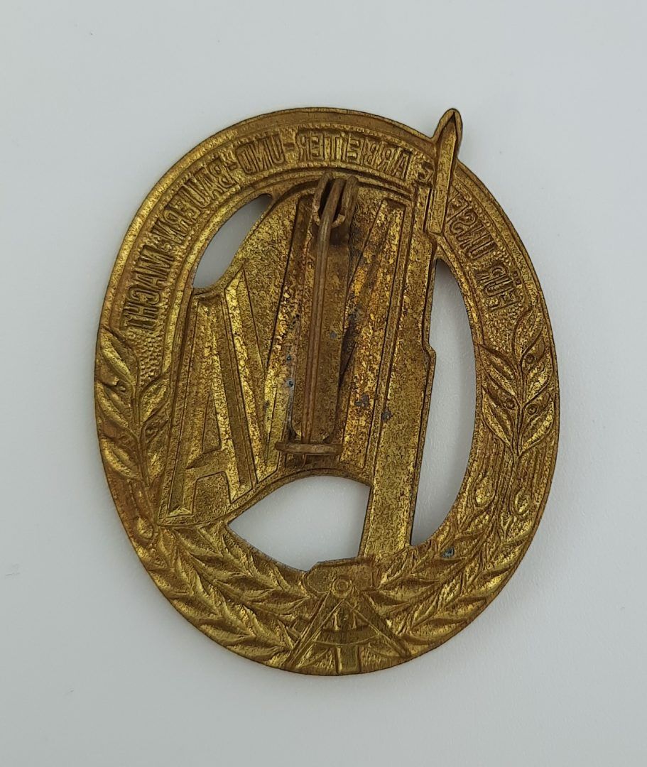 Stare odznaczenie kolekcjonerskie Odznaka za dobrą pracę NVA Niemcy