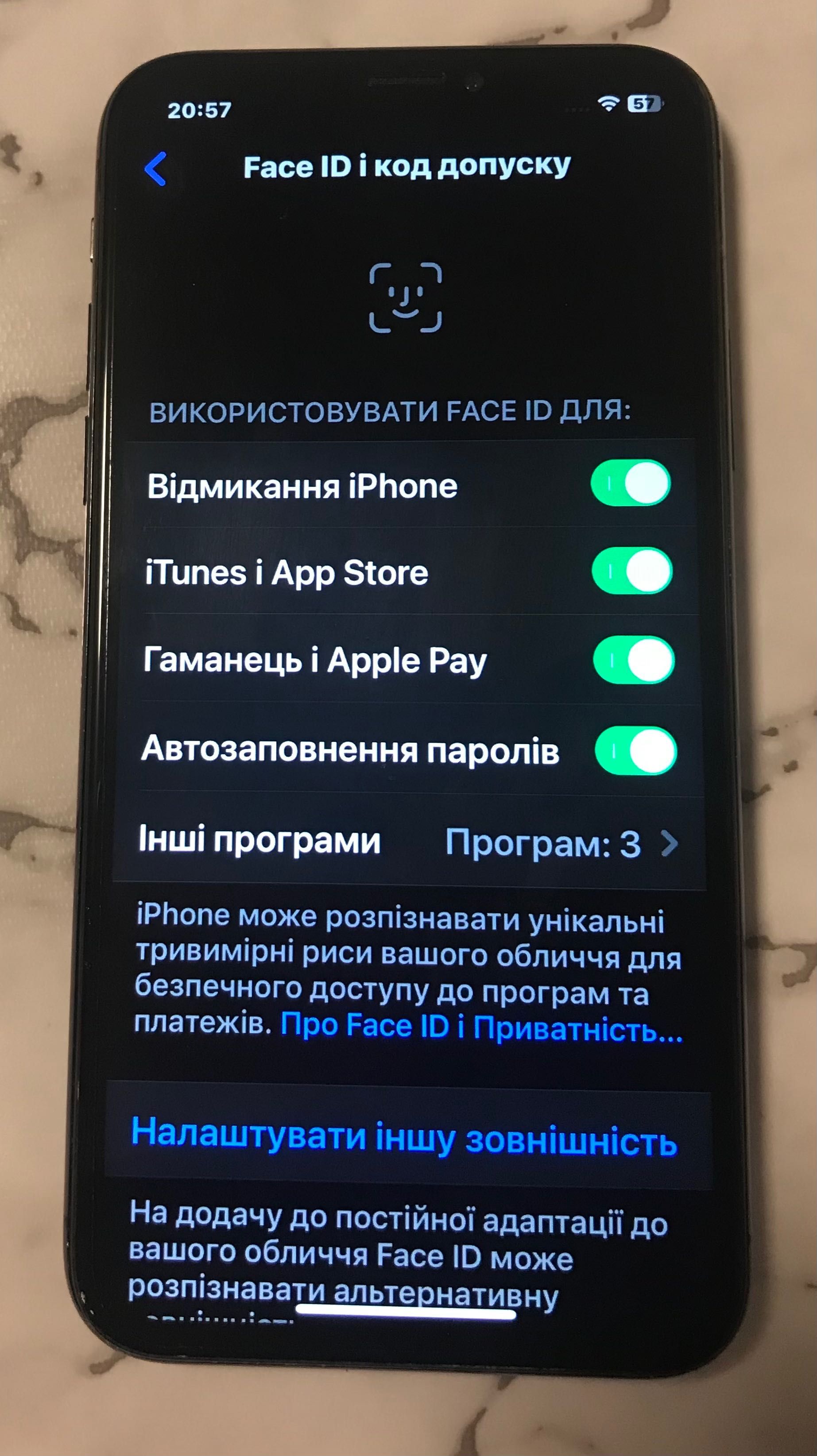 іiPhone x, в ганому стані, 256гб пам'яті, все працює
