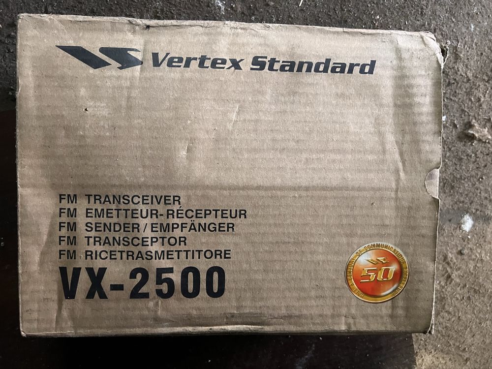 Автомобильная рация Vertex .
