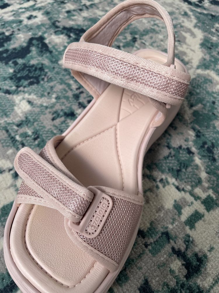 Buty sandały Azaleia brazylijskie rozmiar 37 pudrowy róż pielgrzymka