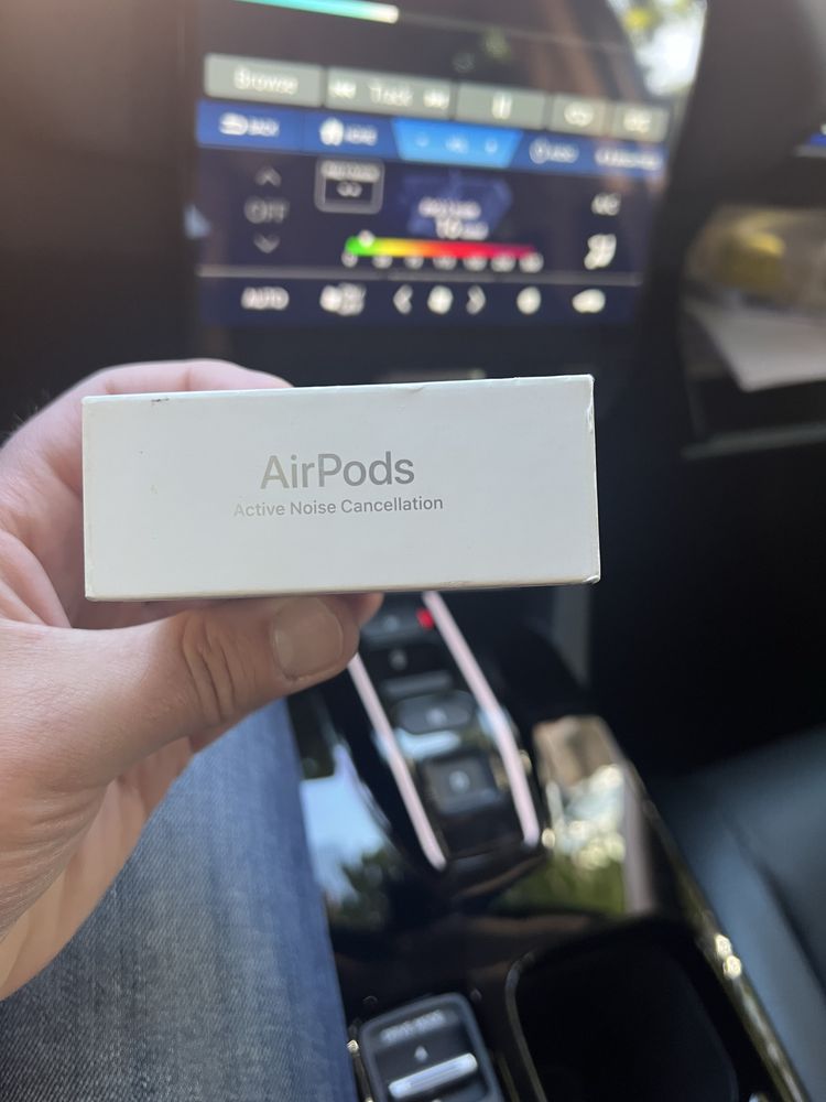 Наушники Apple AirPods 4 with Active Noise Cancellation (MXP93) (2024)