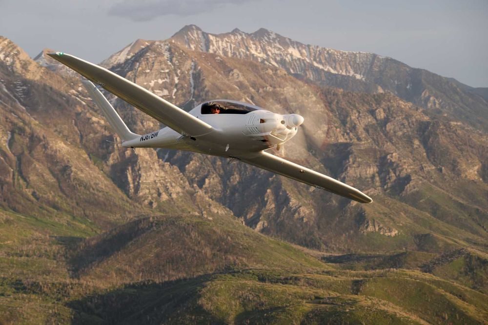 Risen 912 iS nowy samolot UL