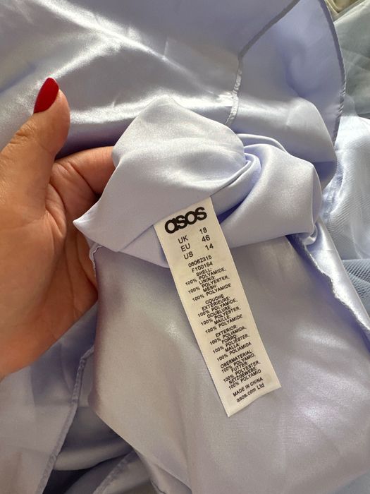 Вечірне пишне блакитне плаття міді (фатин)