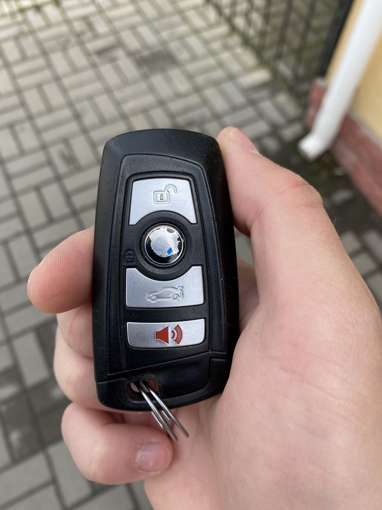 Наклейка на ключ BMW