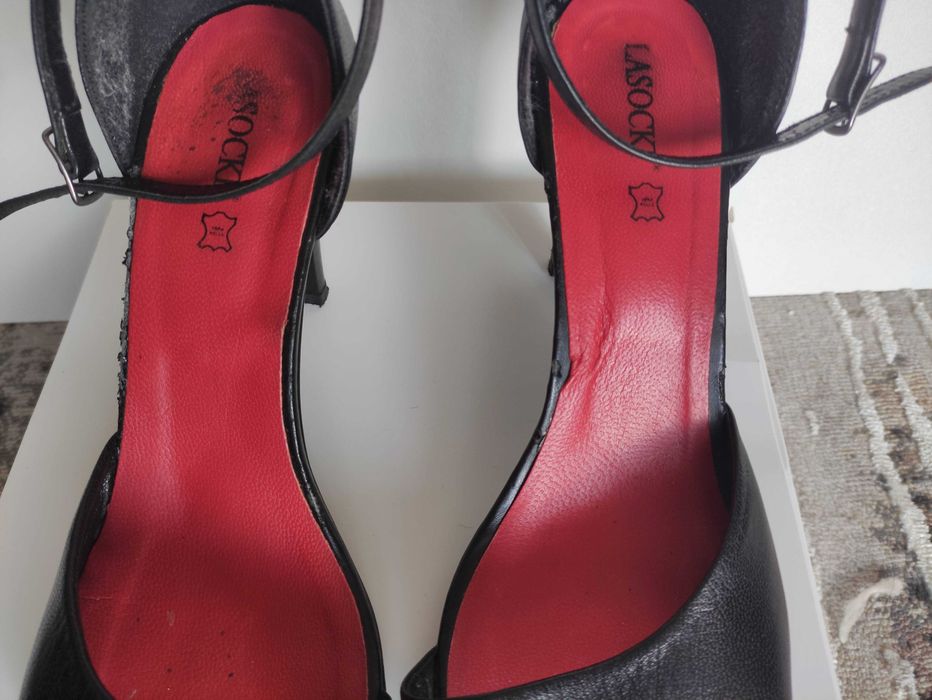 Czarne sandały na obcasie Lasocki r. 40