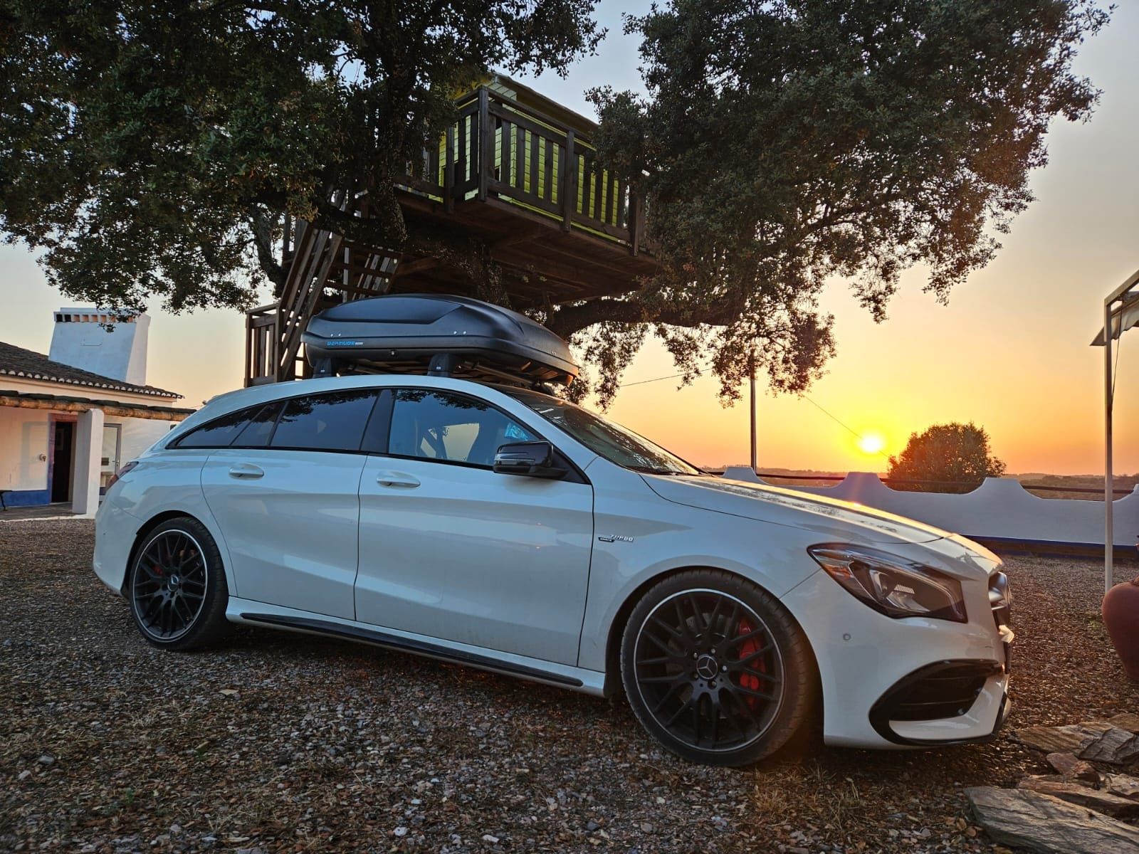 Mercedes CLA45 AMG Shooting Break