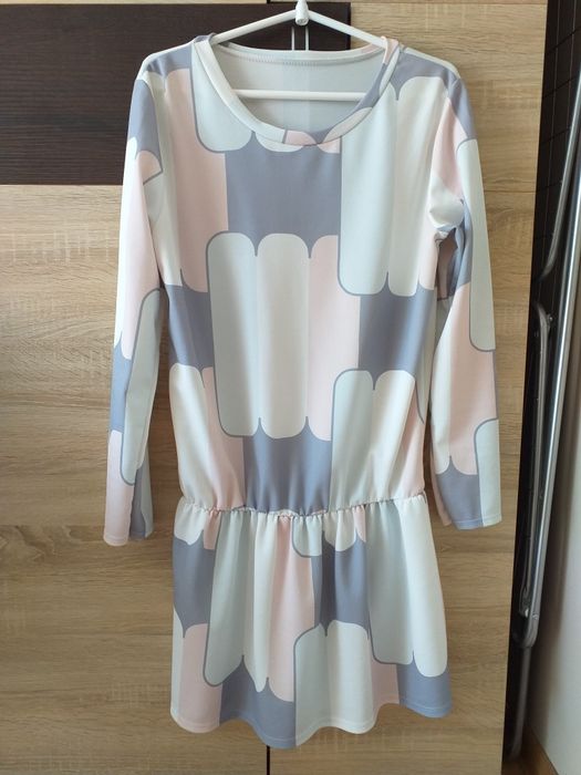 Sukienka kolorowe wzorki