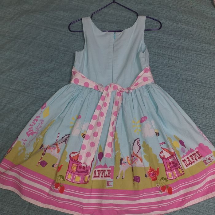 Нарядное платье Next на 4-5 лет