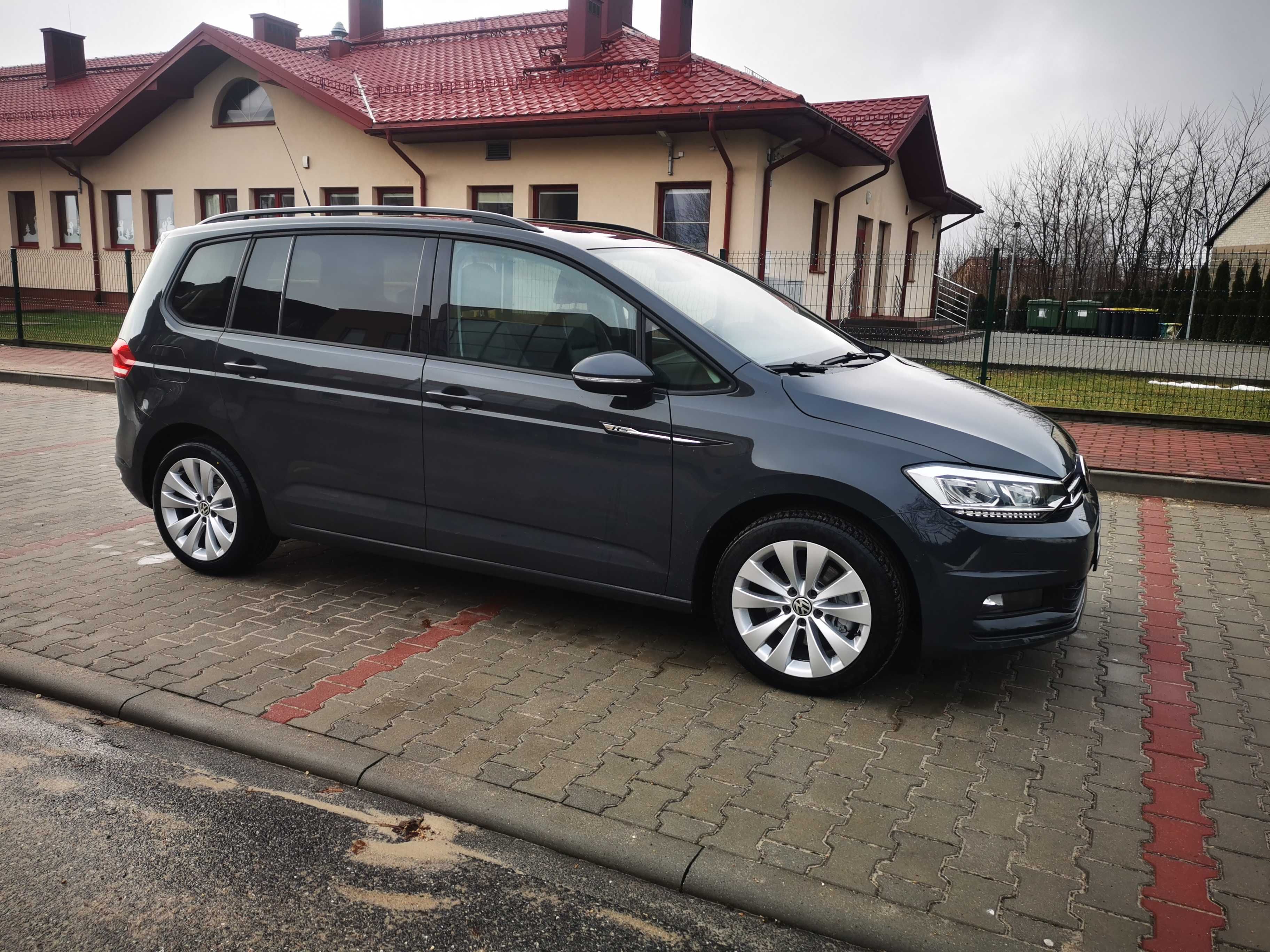 VW Touran 2.0 tdi dsg 2020r 7 miejsc Super Stan