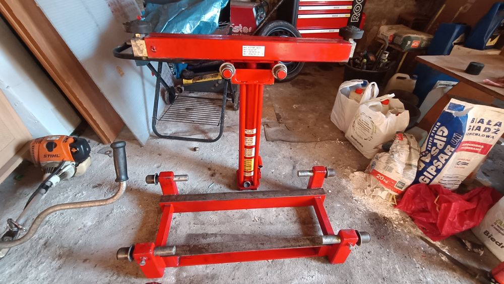 Podnośnik kanałowy hydrauliczny 6T ELEVADOR + Trawers