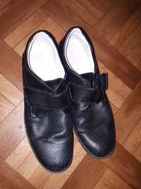 Pantofle skórzane Bartek rozmiar 38, wkładka 25cm