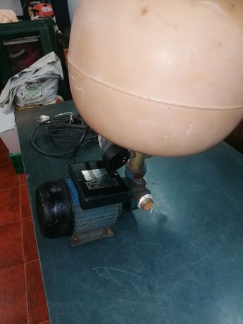 Motores  elétricos de tirar água com balão