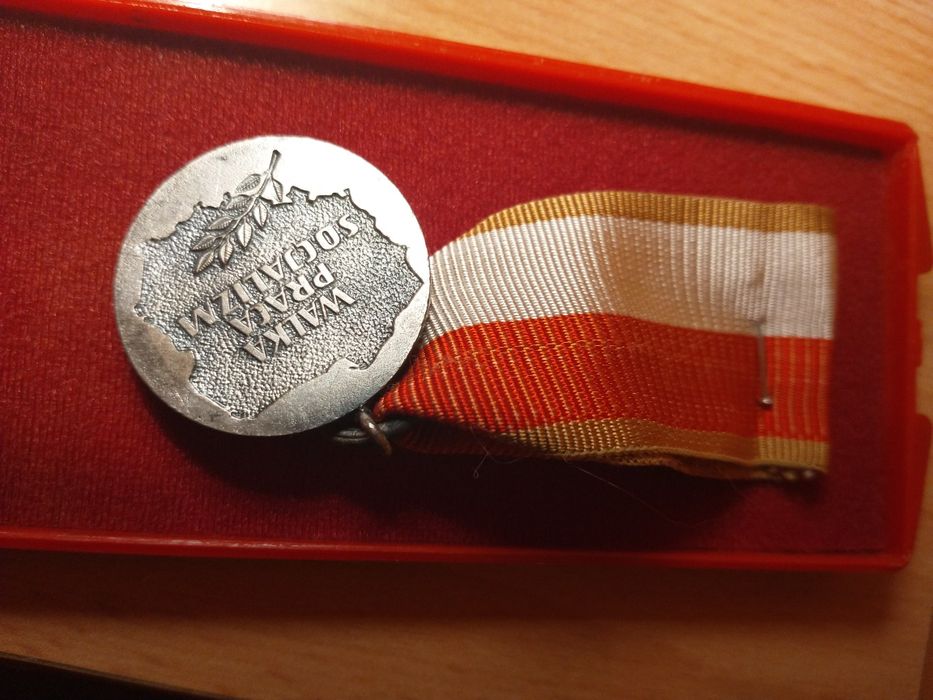 Medal z PRL-u Walka Praca Socjalizm