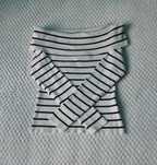 H&M sweter w paski z odkrytymi ramionami wiskoza