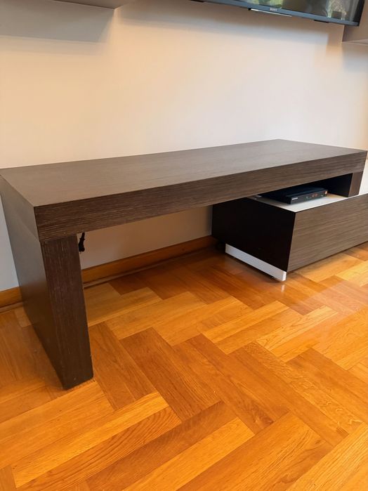 Szafka RTV + stół kawowy + komoda