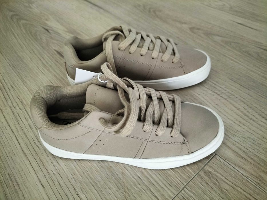 Zara nowe beżowe addidasy sneakersy 32