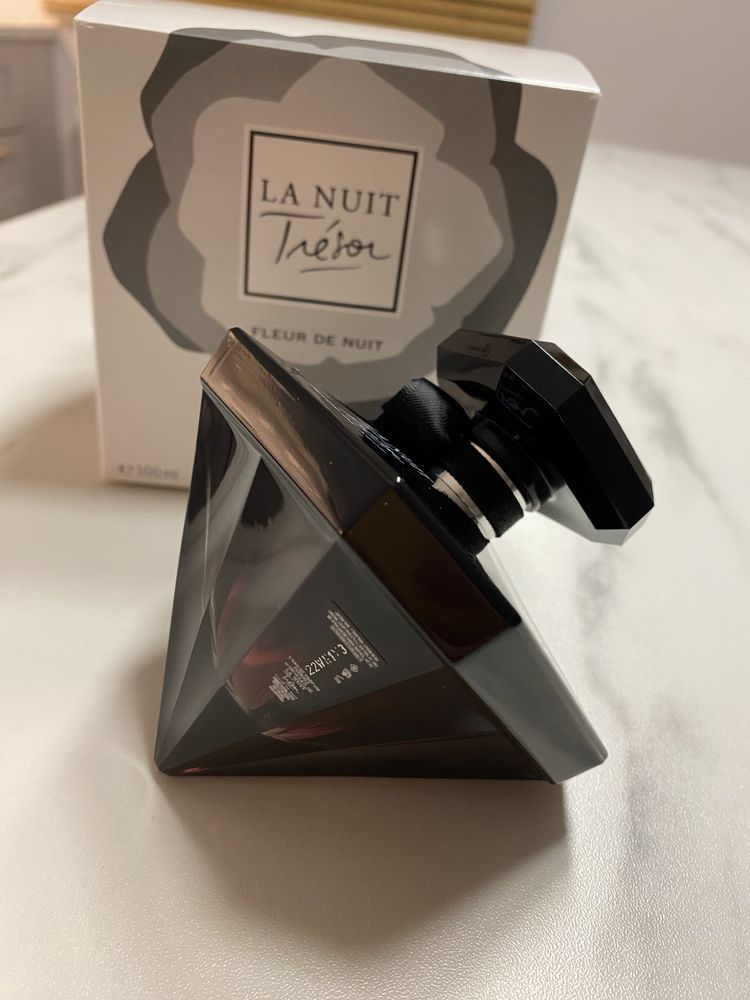 Perfumy La Nuit Tresor fleur de Nuit 100 ml nieużywany