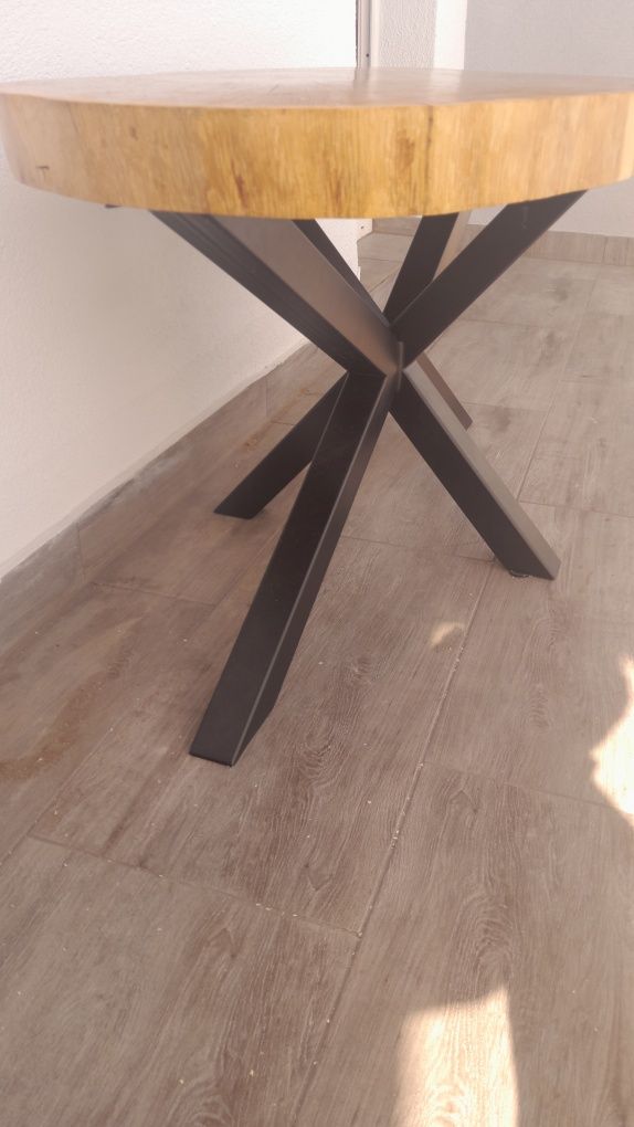 Stół plaster dębu żywica epoksydowa