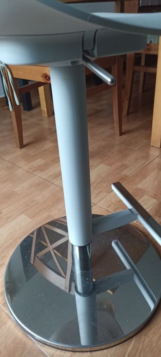 Banco alto cinza Janinge ikea