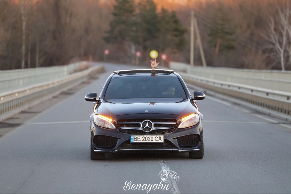 Mercedes Benz C300 245hp