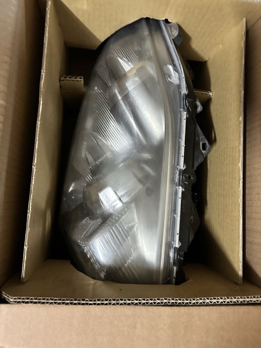 Lampy przednie komplet CR-V 3 2012r.