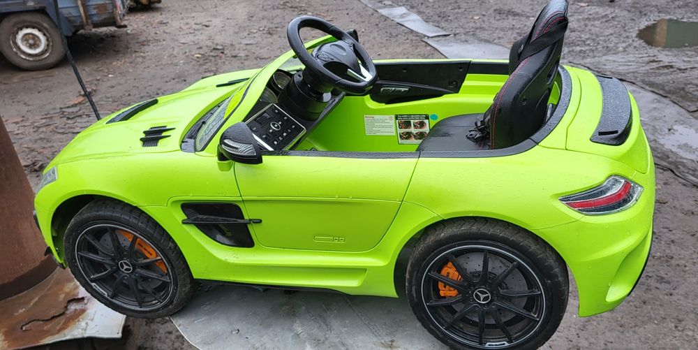 Дитяча  машина))