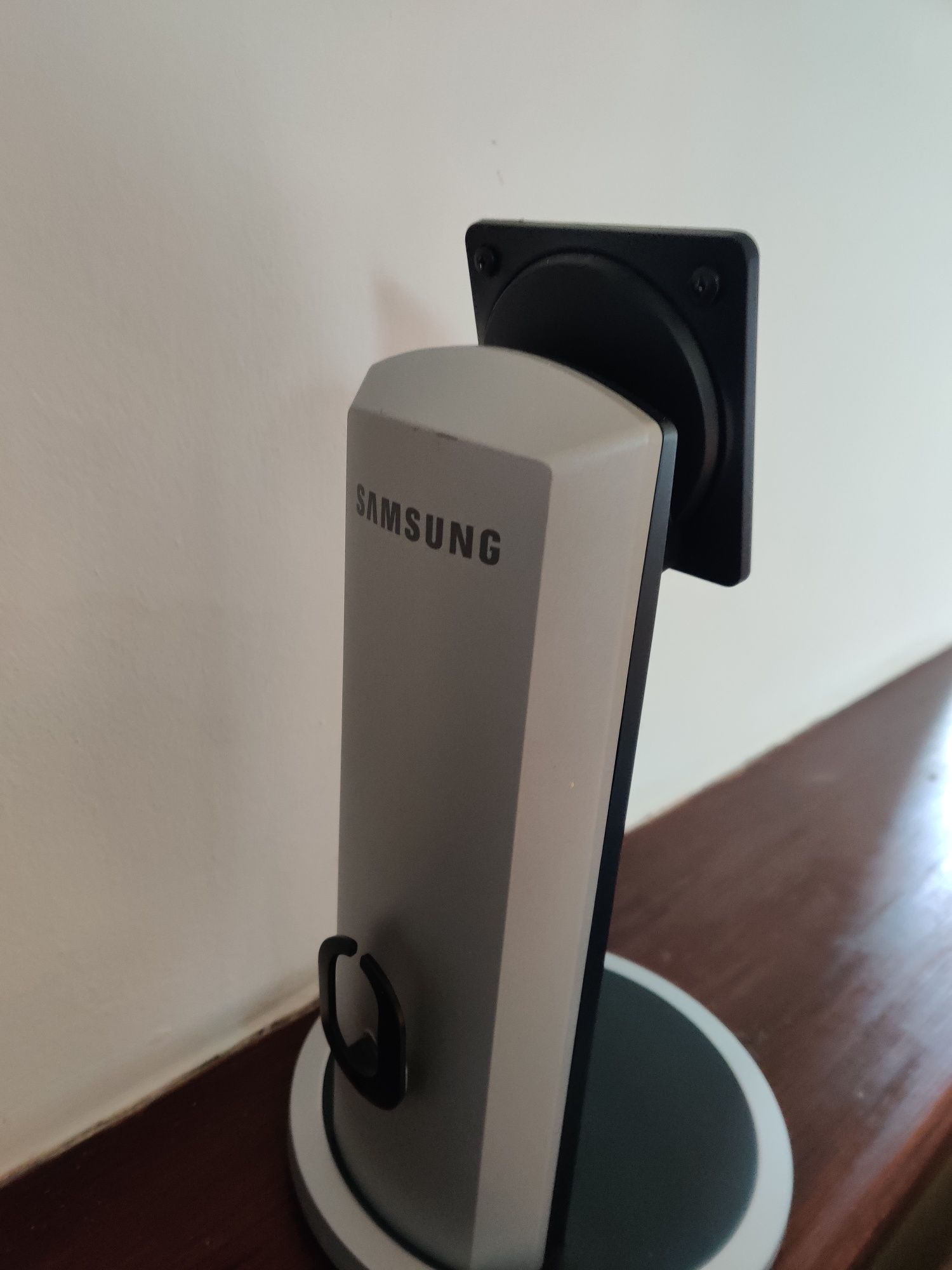 Stojak na monitor samsung