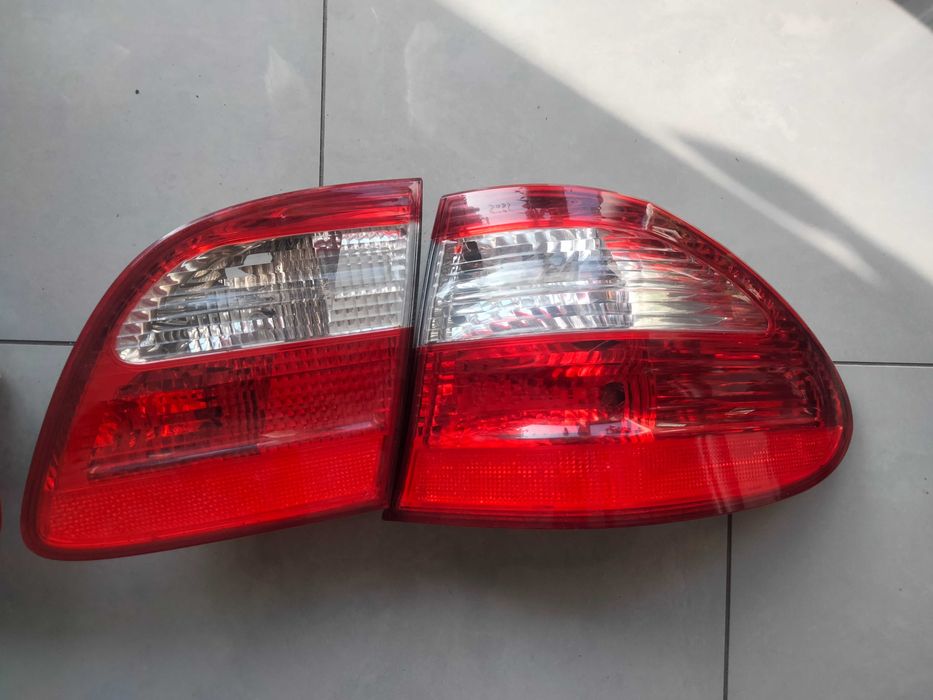 lampa w klape tyl lewa tylna MERCEDES W211 kombi