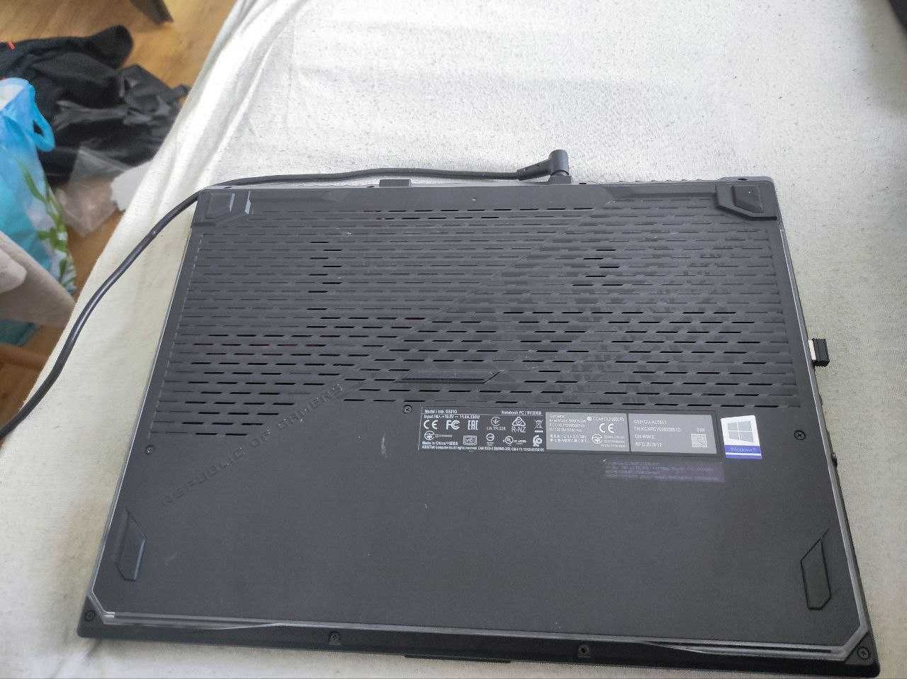 ASUS ROG Strix G i7-9750H/16GB/512