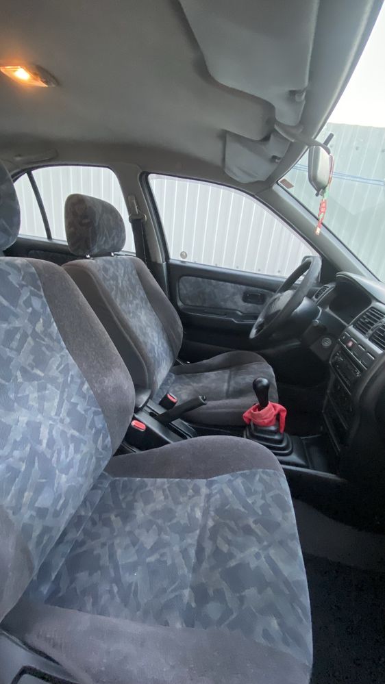 Nissan Almera vendo/troco