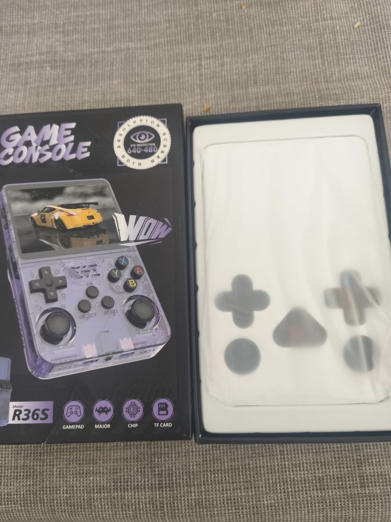 Consola tipo gameboy retro R36S nova 128gb