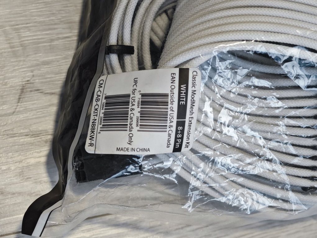 CableMod Classic ModMesh Extension Kit – Biały – 8+8 Pin