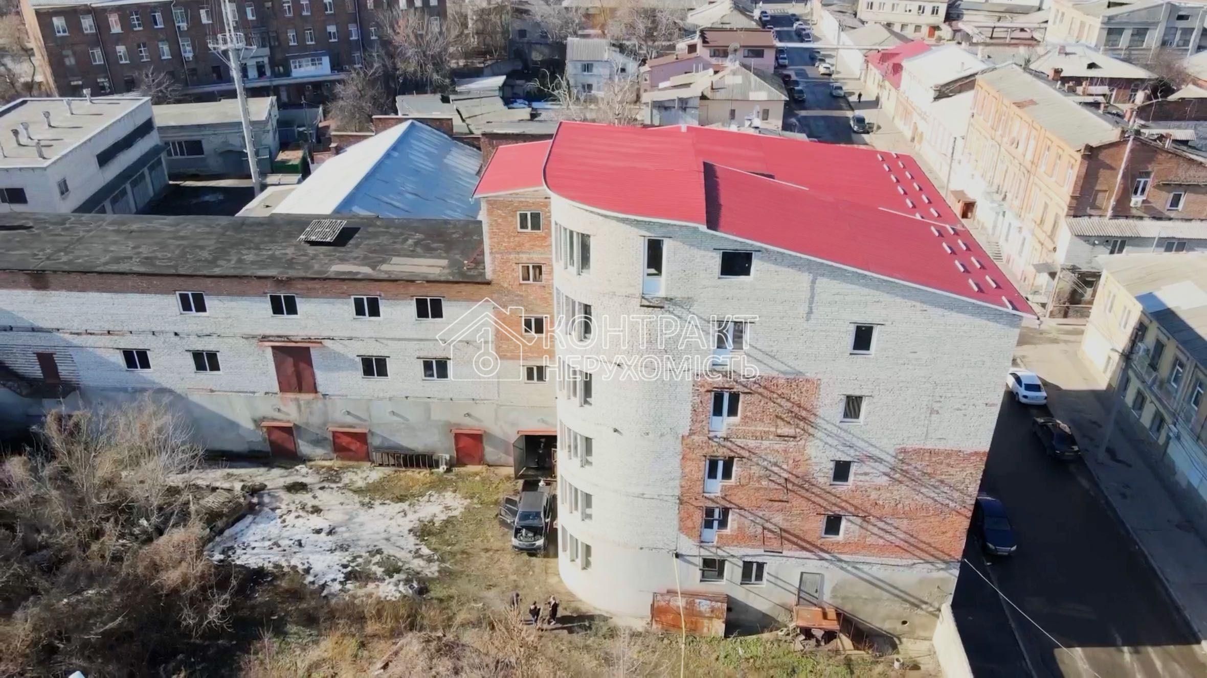 Продам дом здание в центре м. Площадь Конституции!