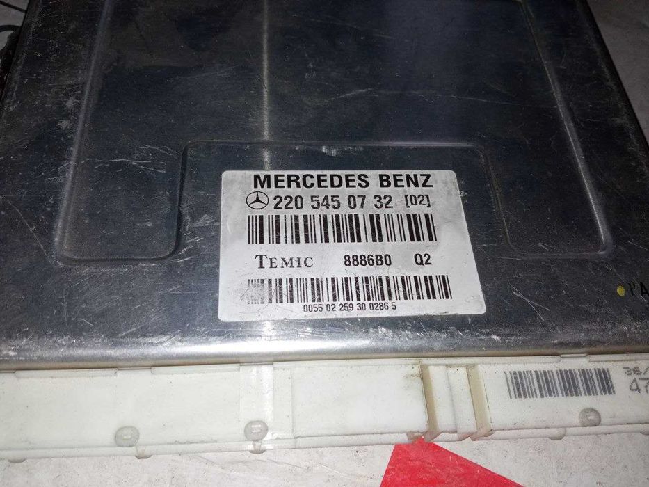 Блок модуль керування пневмо-підвіскою Mercedes W220 3.2CDI 2205450732