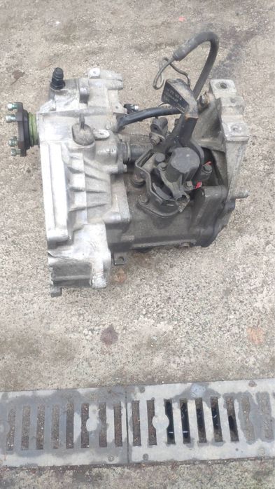 КПП 1.4i 1.6i VW golf ,Bora AUDI a3