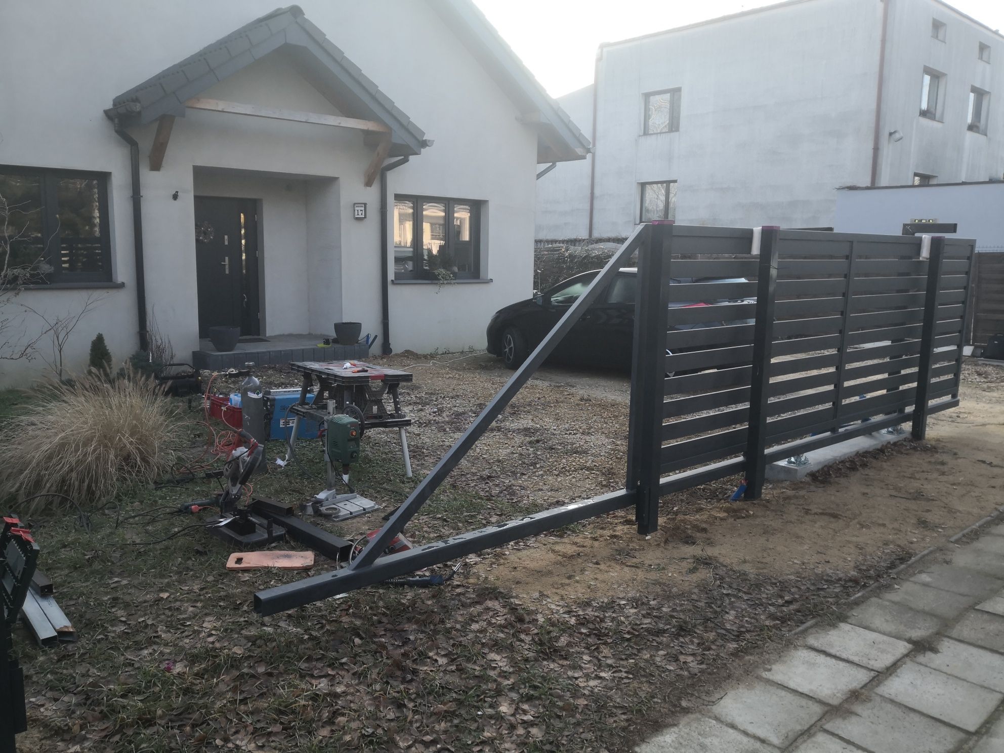 Brama wjazdowa, ogrodzenie