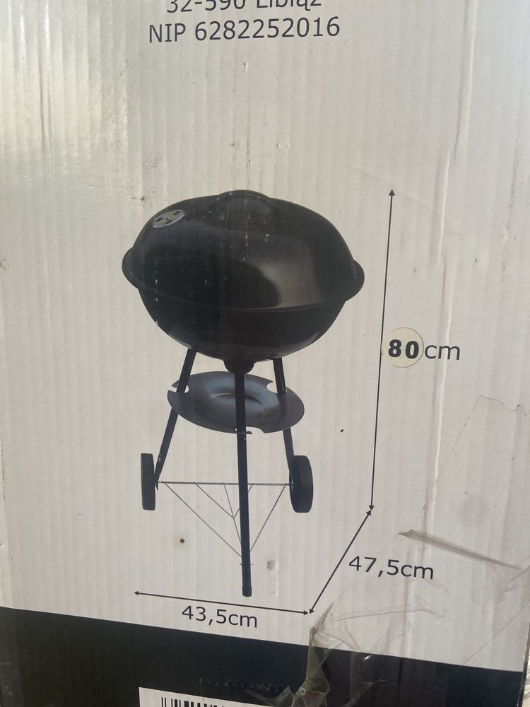 Grill z pokrywą