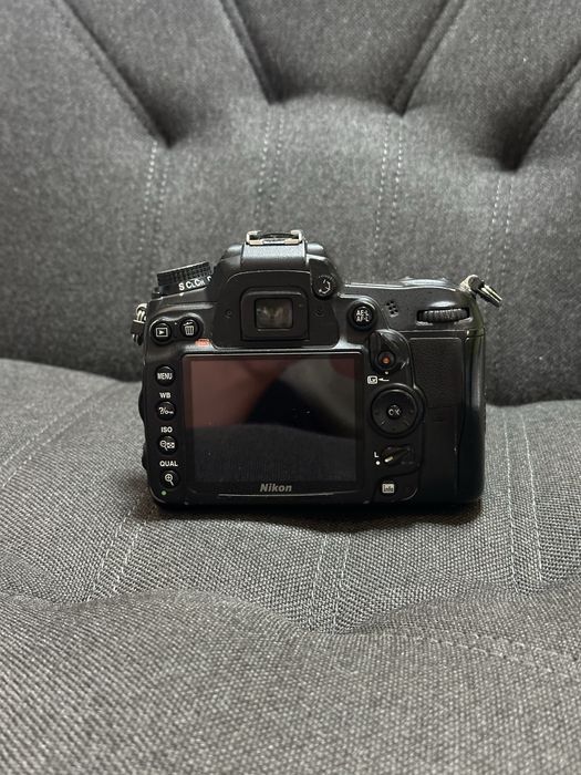 Nikon D7000 + Nikkor AF-S 55-200мм f: 4-5,6