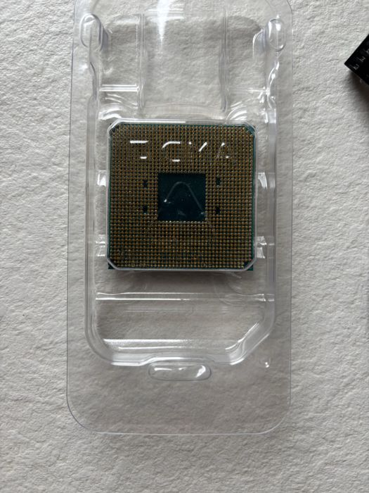 Amd Ryzen 7 2700x + chłodzenie Amd Wraith Prism