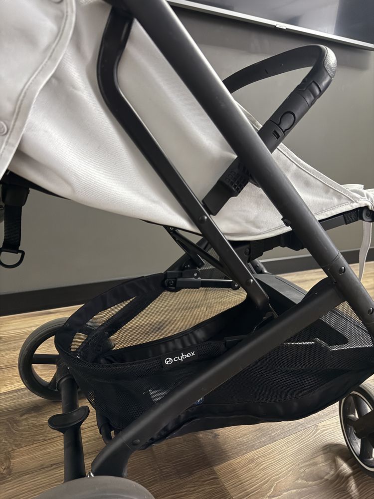 Коляска Cybex Beezy 2025