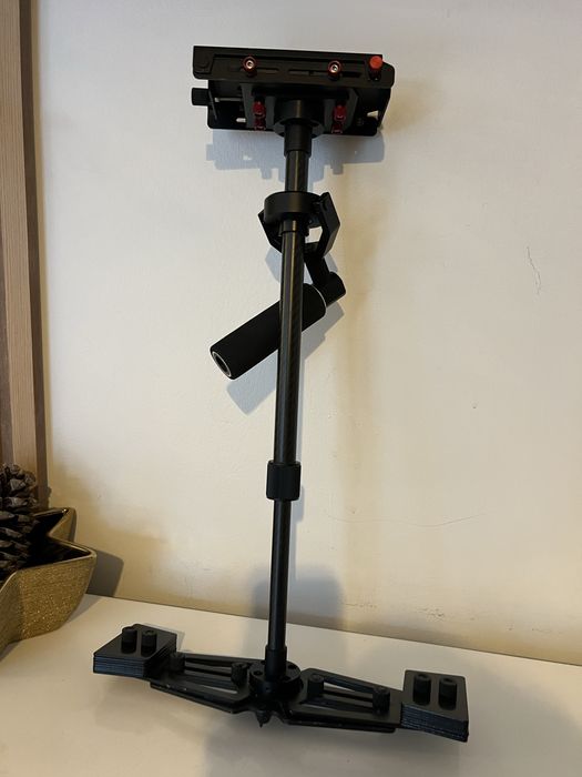 Stabilizator flycam STEADICAM