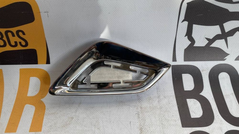 Страйп у губу лівий MITSUBISHI OUTLANDER 2016-18