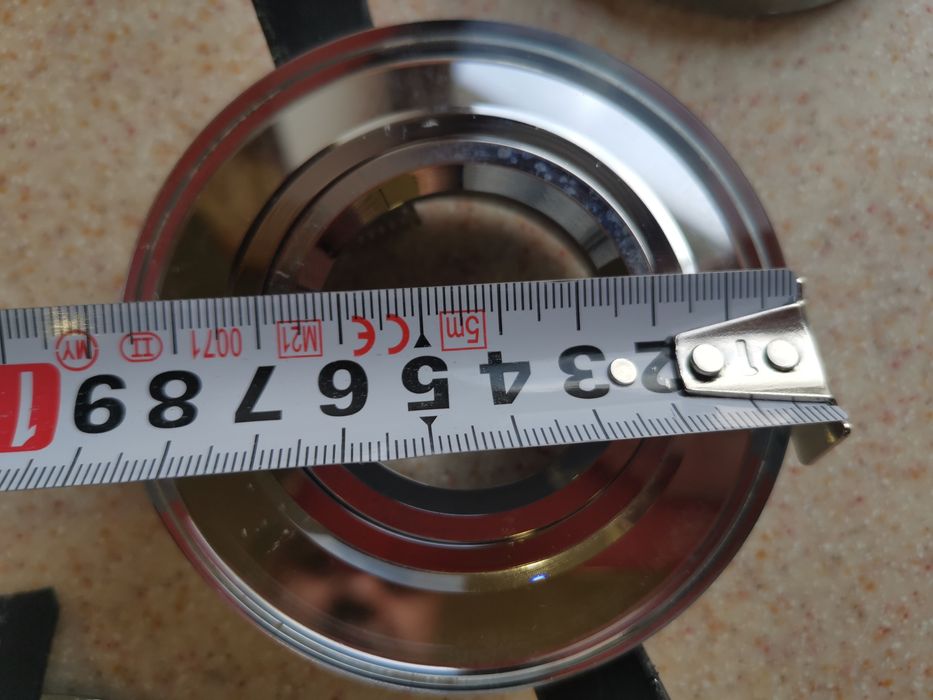 Светильник потолочный врезной