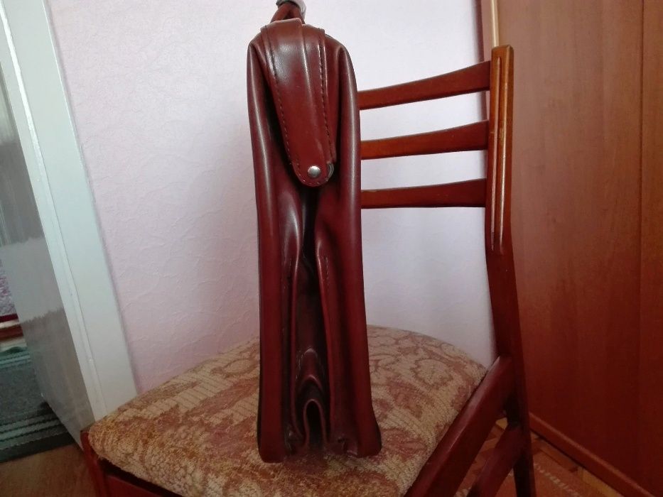 Портфель взрослый